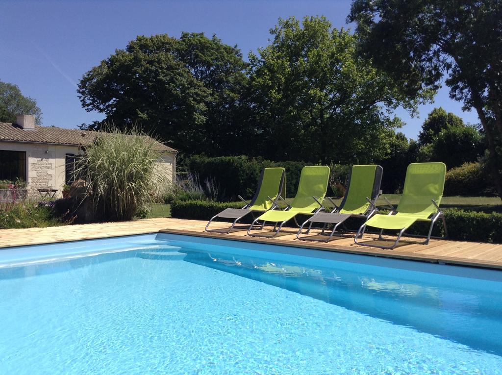 Bed and Breakfast La Grange D'Aunis Aigrefeuille-dʼAunis Esterno foto