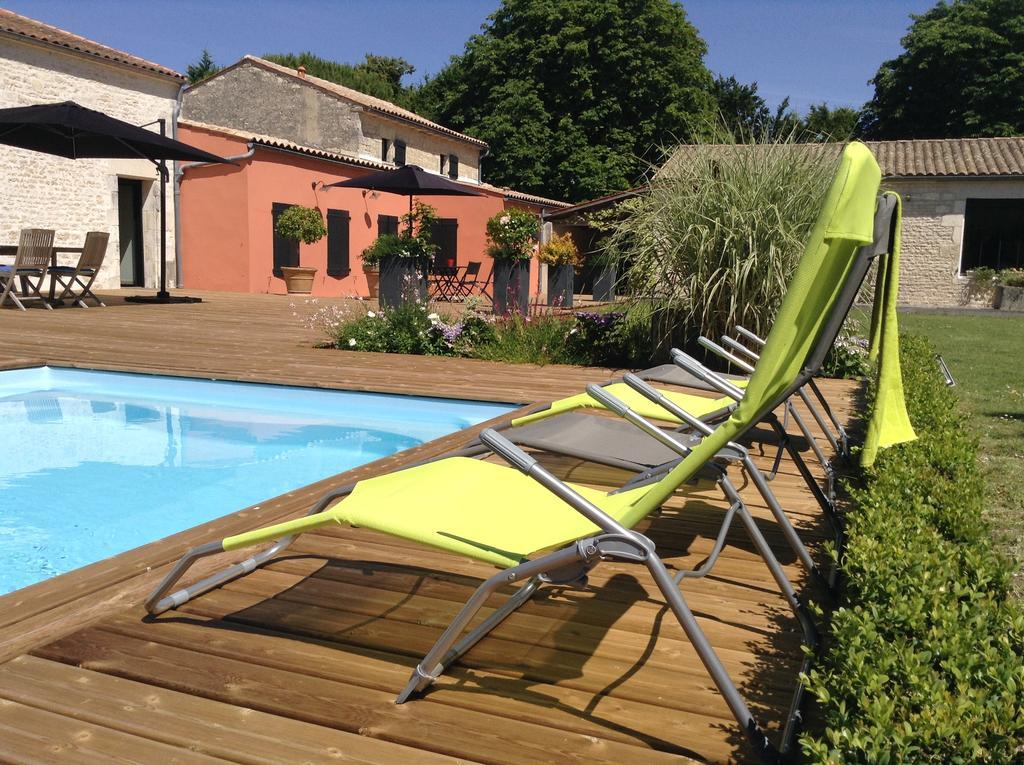 Bed and Breakfast La Grange D'Aunis Aigrefeuille-dʼAunis Esterno foto