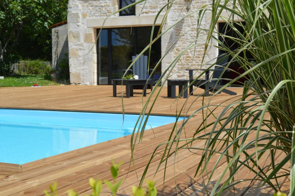 Bed and Breakfast La Grange D'Aunis Aigrefeuille-dʼAunis Esterno foto