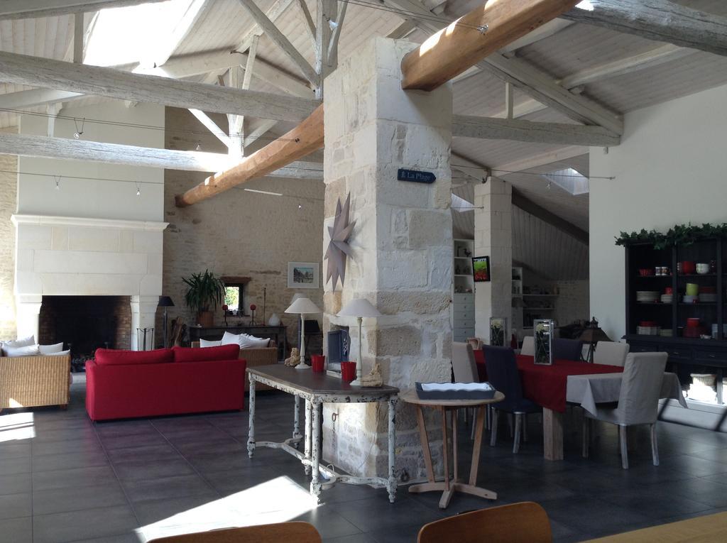 Bed and Breakfast La Grange D'Aunis Aigrefeuille-dʼAunis Esterno foto